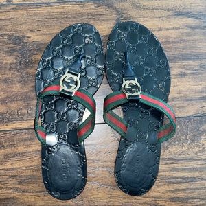 100% Authentic gucci sandals Size 39